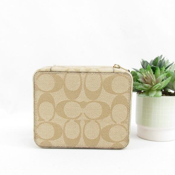 Coach Large Jewelry Box In Signature Canvas - Picture 2 of 8